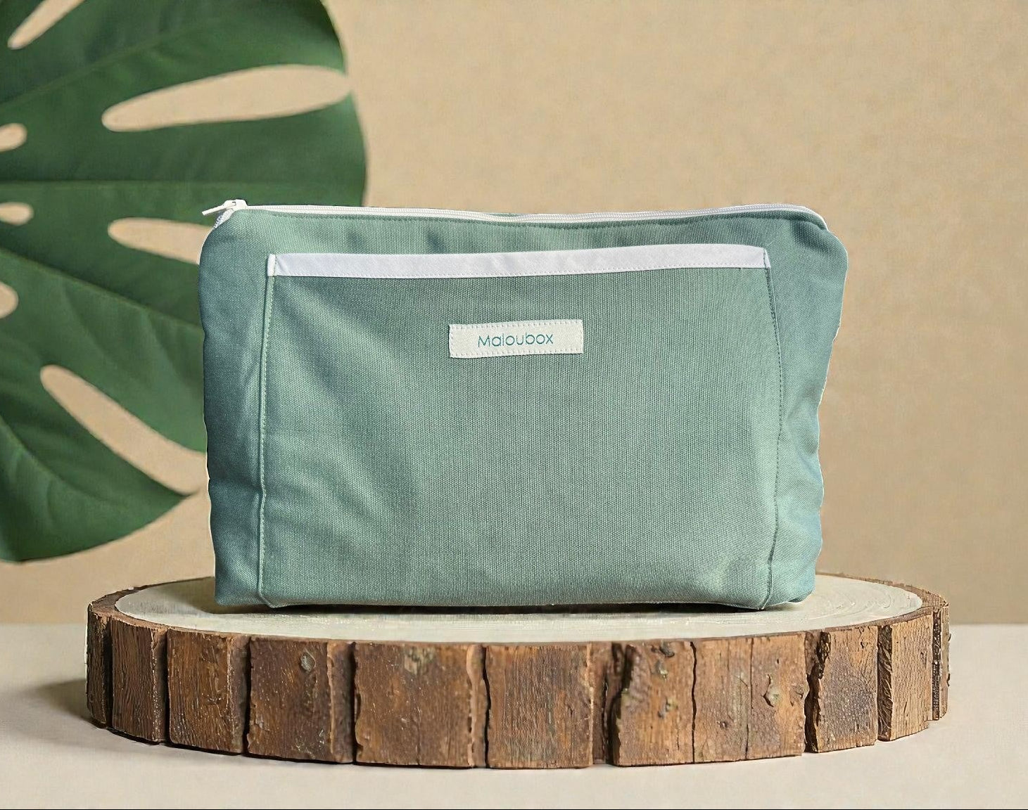 Trousse Maloubox compacte de premiers secours naturels pour chien et chat facile à emporter